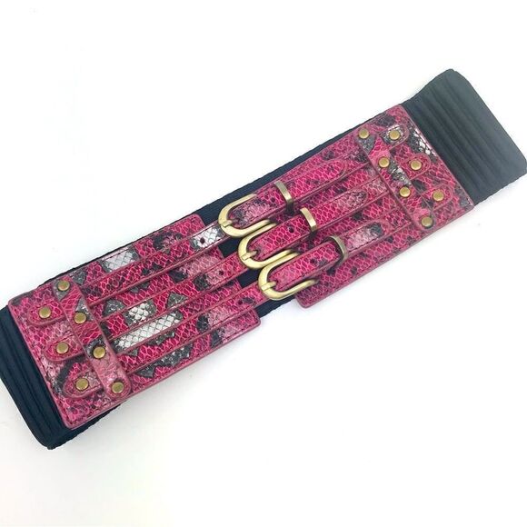 Red And Black Reptile Triple Buckle Corset Belt - Picture 3 of 8